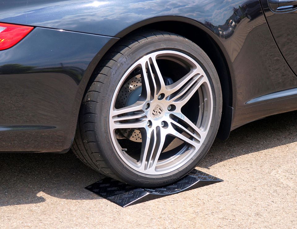 Kit anti-ovalisation du pneu