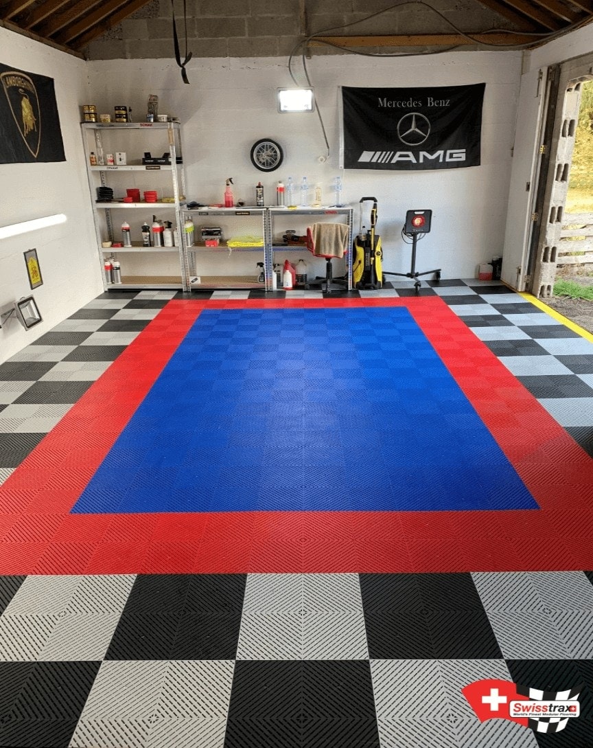 Detailing center flooring - Swisstrax