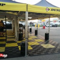 dalles pour sport automobile stand dunlop