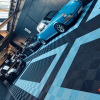 showroom automobile