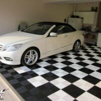 checkered tiled pattern for a garage floor