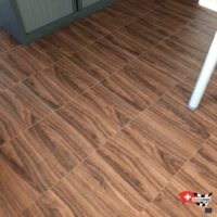 Dalles clipsables imitation parquet