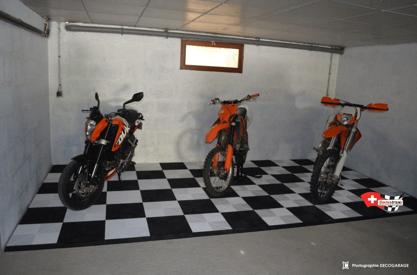 DALLE DE SOL POUR MOTO  Transformez votre sol de garage moto