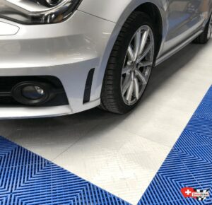 Workshop floor with Ribtrax and Diamondtrax floor tiles