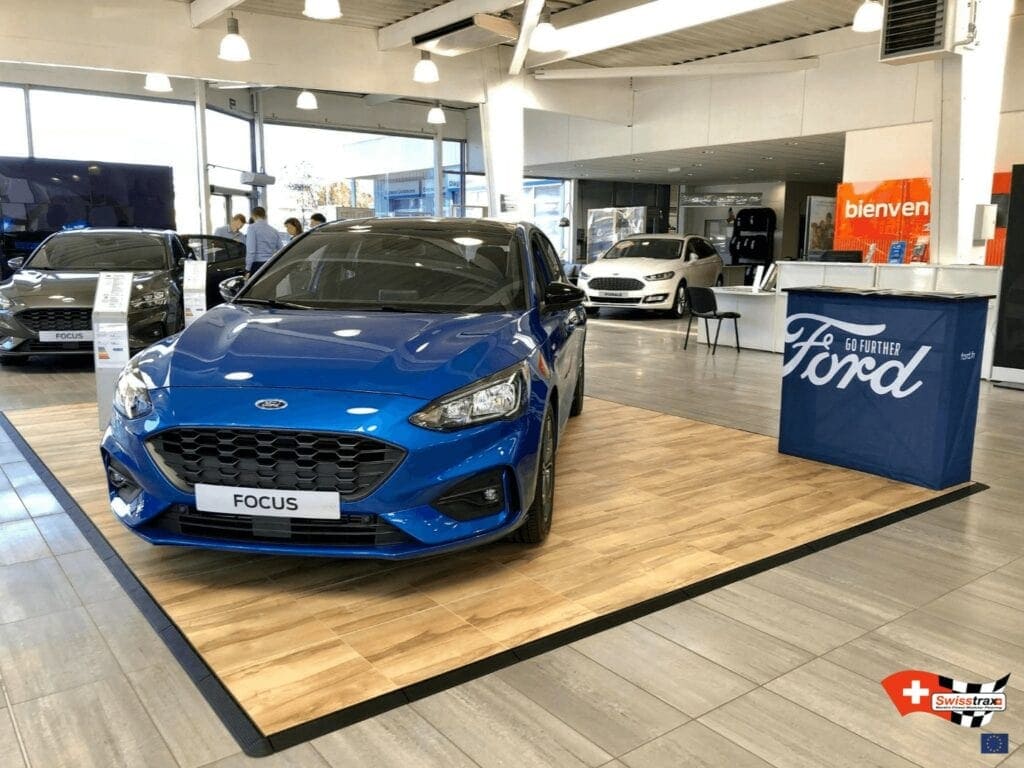 sol événementiel dans une concession ford