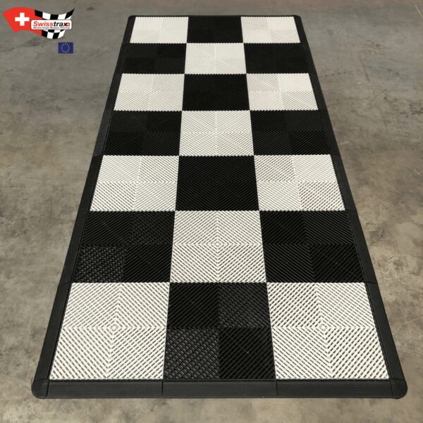 tapis moto noir et blanc